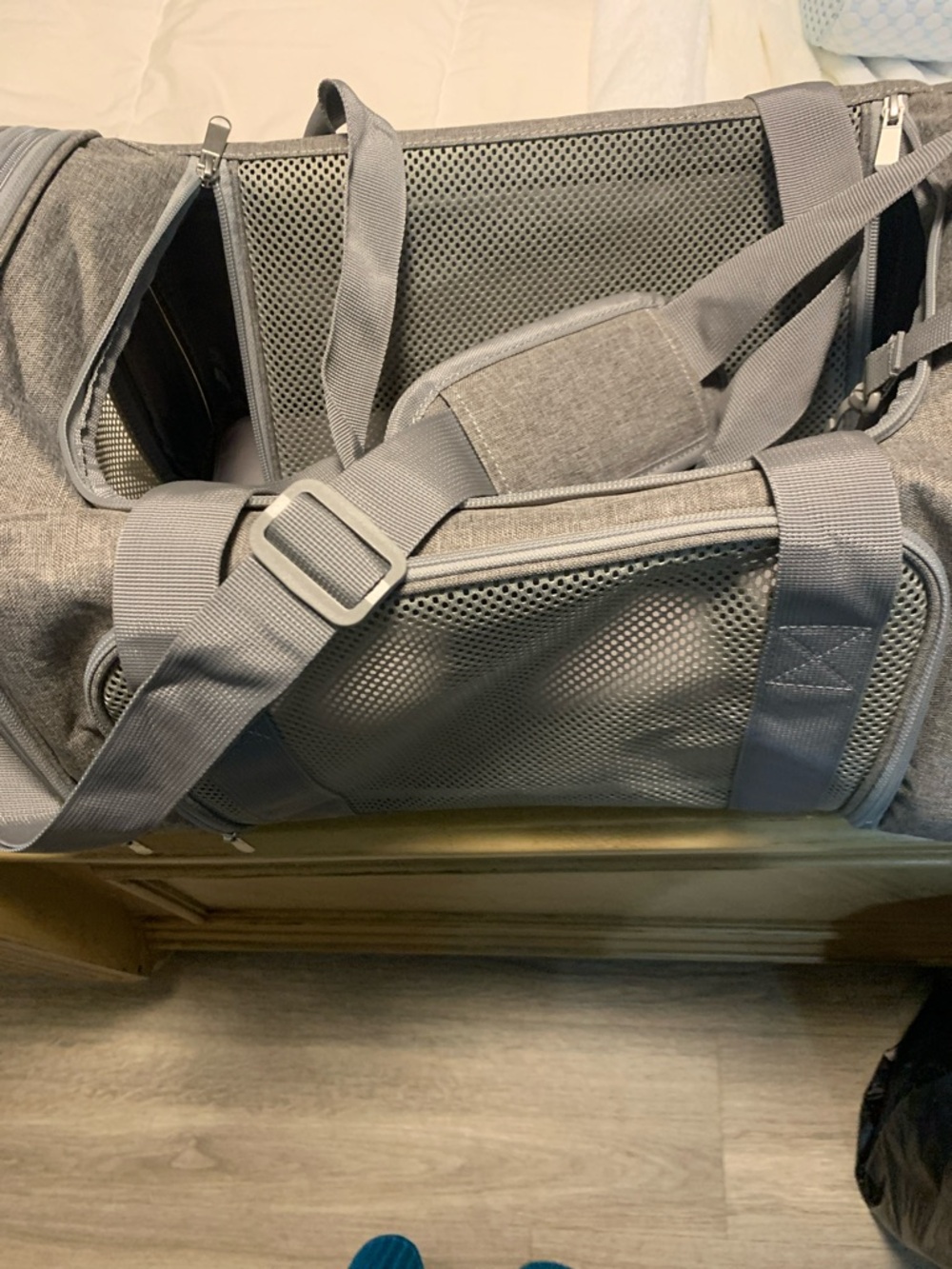 New Large Pet gray TravelBag with Adjustable Shoulder Strap